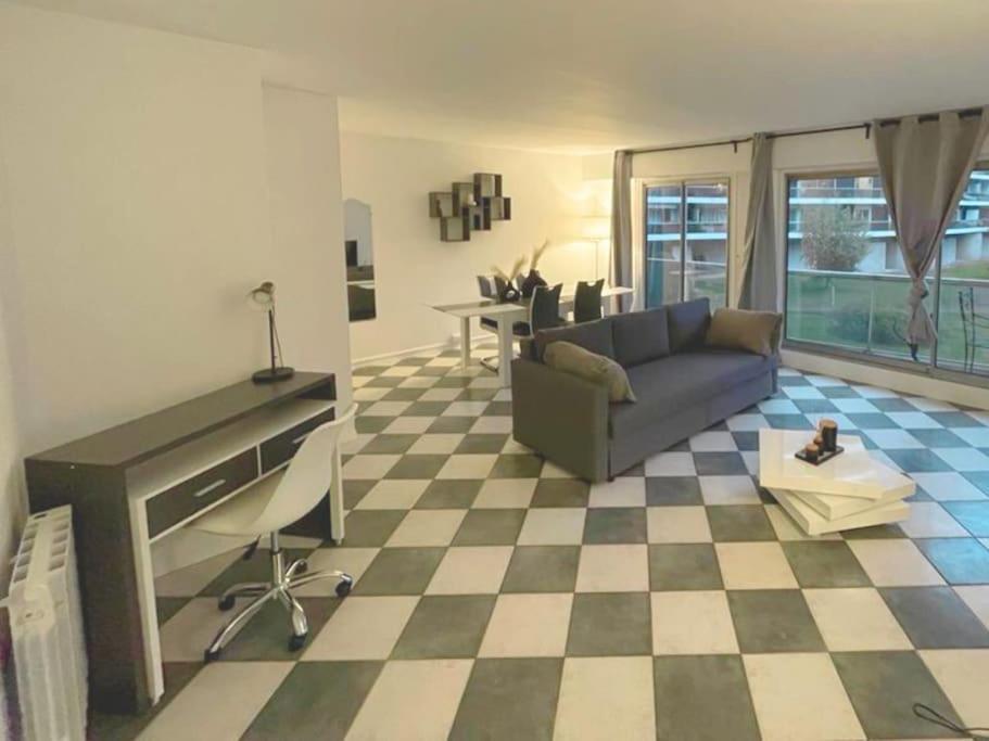 Apartamento 9 Min From Chateau De Vincennes - Paris & Disney Saint-Maurice  Exterior foto