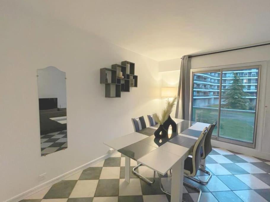 Apartamento 9 Min From Chateau De Vincennes - Paris & Disney Saint-Maurice  Exterior foto
