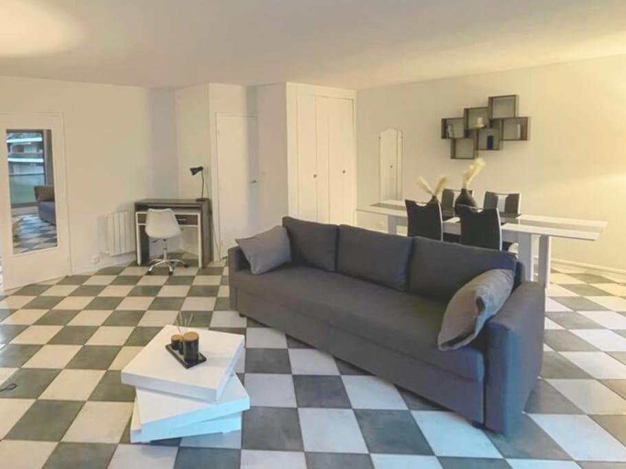 Apartamento 9 Min From Chateau De Vincennes - Paris & Disney Saint-Maurice  Exterior foto