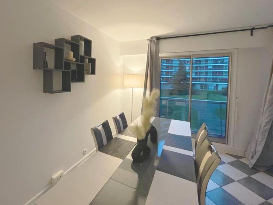 Apartamento 9 Min From Chateau De Vincennes - Paris & Disney Saint-Maurice  Exterior foto